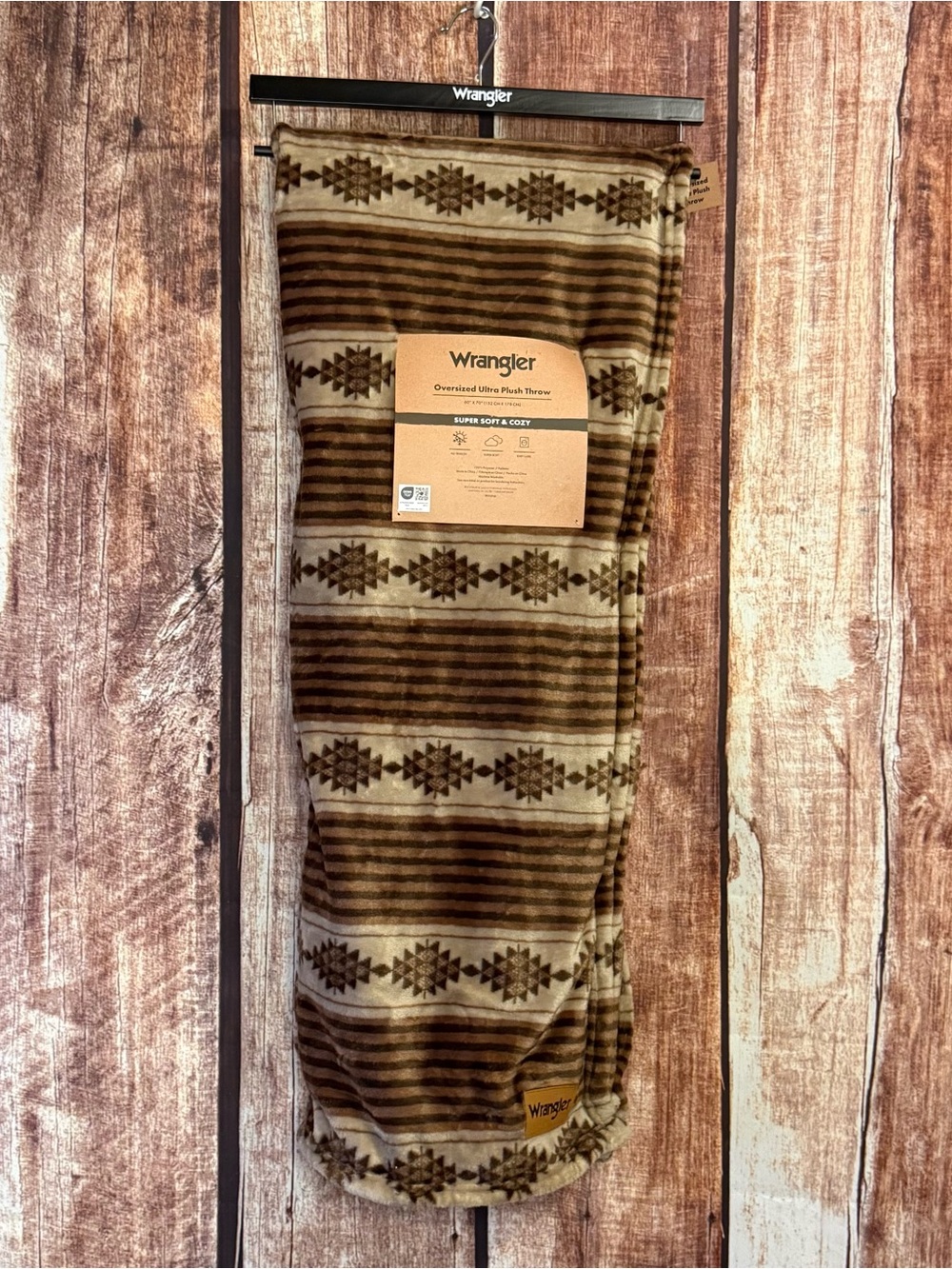 Wrangler Oversized Ultra Plush Throw